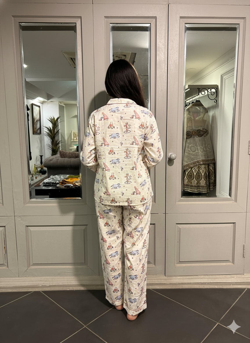 Pooh Dreams Women  Pyjama Set